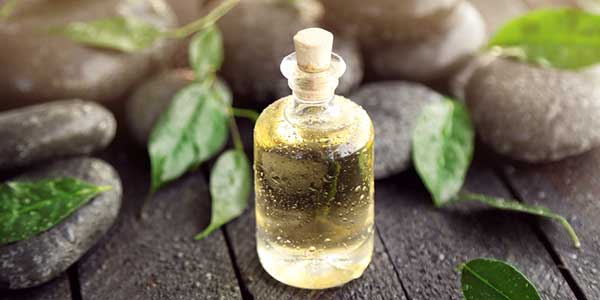 10 Tea Tree Oil Benefits and Uses