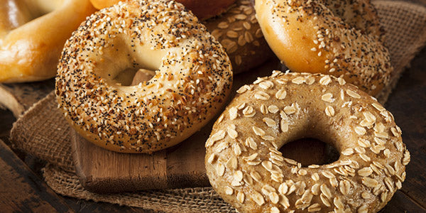 Bagels vs. English Muffins: Calories, Nutrition & 5 Recipes