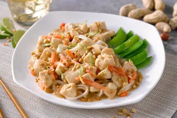 Chicken Pad Thai lunch meal