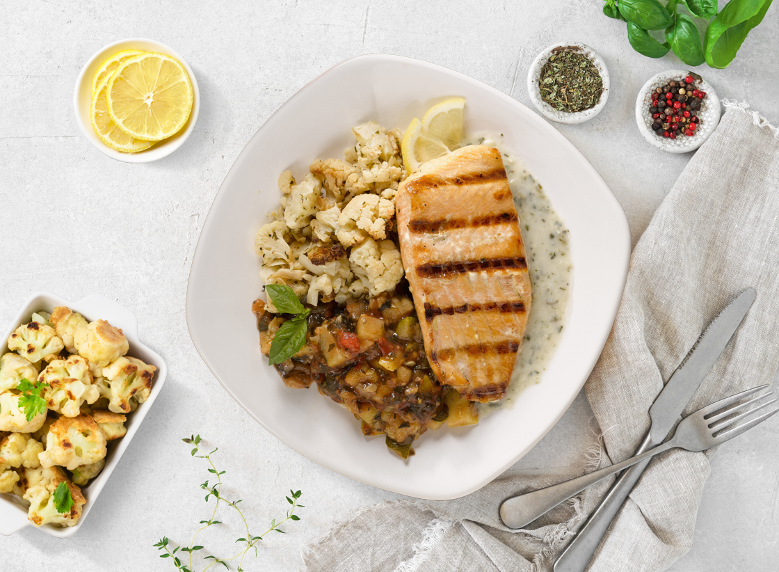 Grilled Salmon with Creamy Pesto