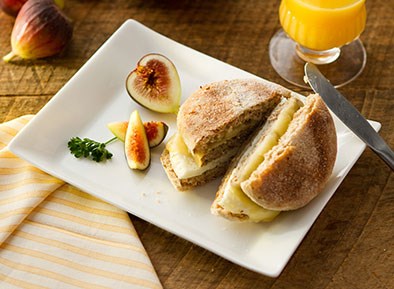 English Muffin Sandwich with Egg, Turkey Sausage & Swiss