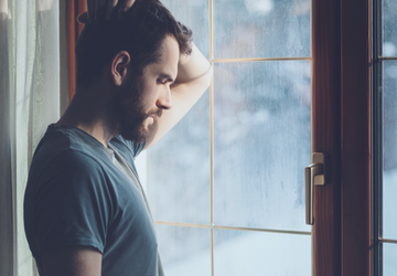 Seasonal Affective Disorder: Symptoms, Risks & Solutions