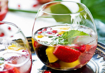 Refreshing Strawberry Sangria