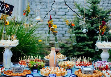Avoiding the Tempting Wedding Cocktail Hour Snacks & Staying Healthy