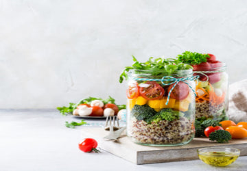 10 Ways to Make Mason Jar Salads