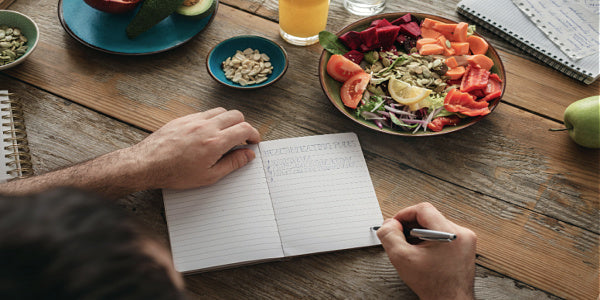 What’s a Food Diary? (& 3 Quick Tips to Get Started!)
